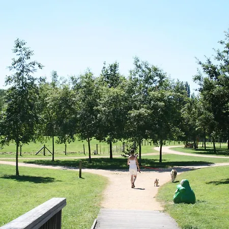 Le Carre Long Bed & Breakfast 3*